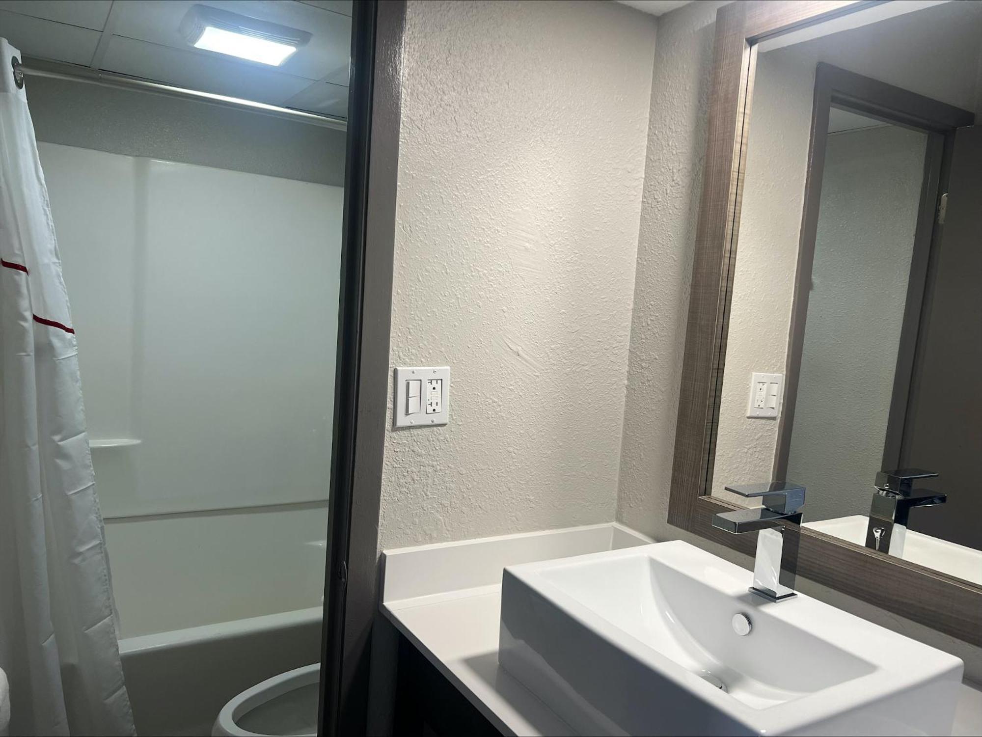 Red Roof Inn Bourbonnais Kültér fotó
