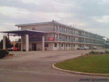 Red Roof Inn Bourbonnais Kültér fotó